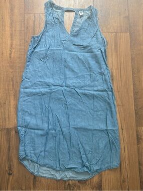 Old Navy Chambray Sleeveless Dress